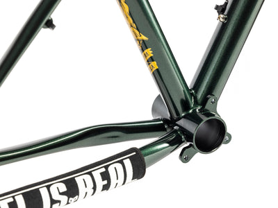 Shan 27" Racing History Cadre