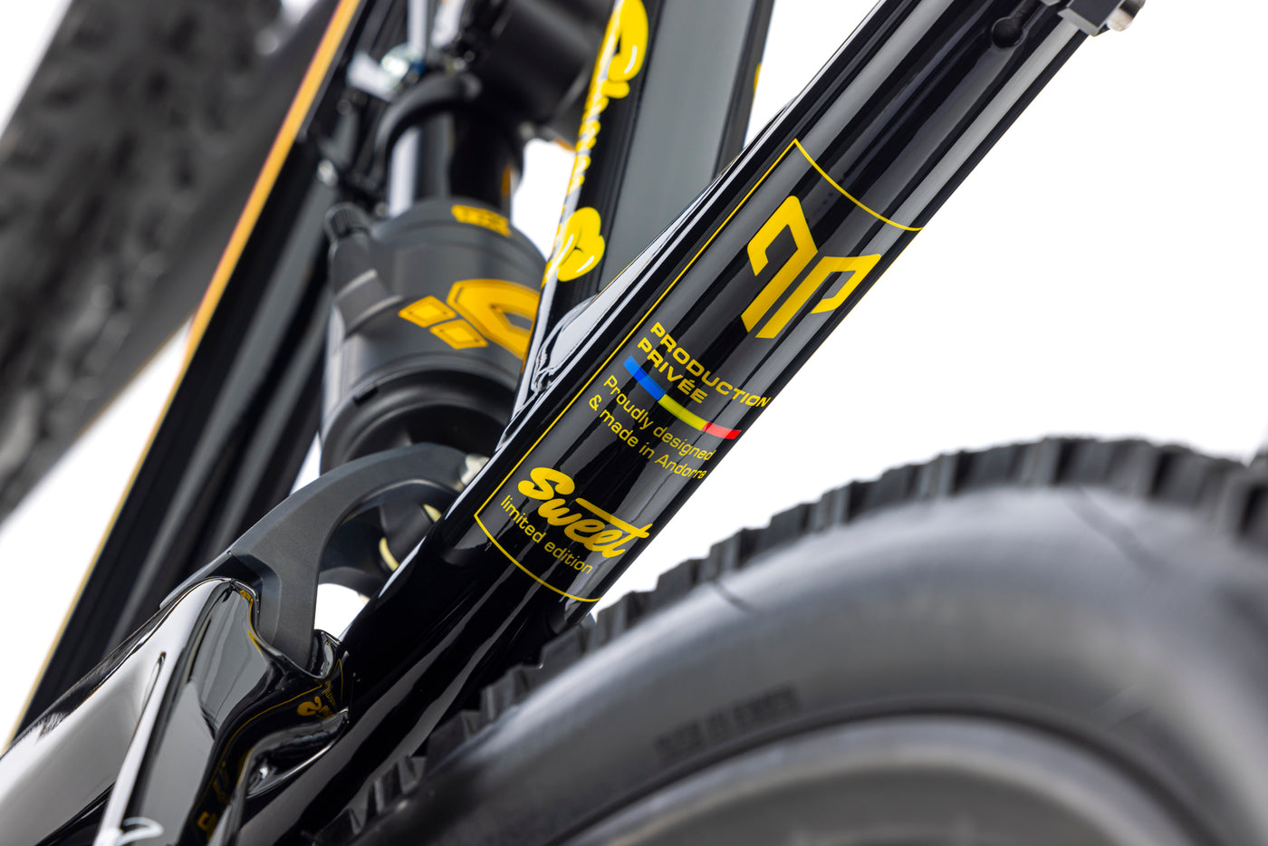 SHAN 5 SWEET LTD Edition ROLLING CHASSIS